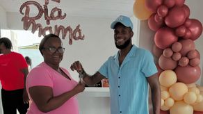 José Fajardo y su madre.&nbsp;