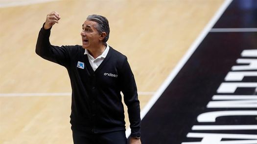 Los Raptors contentos de que Scariolo sea el entrenador jefe esta noche