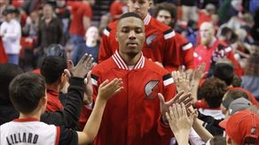 104-116. Lillard logra doble-doble en victoria de Trail Blazers