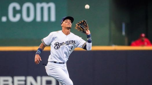 6-5. El venezolano Arcia y Hiura jonronearon contra los Cachorros