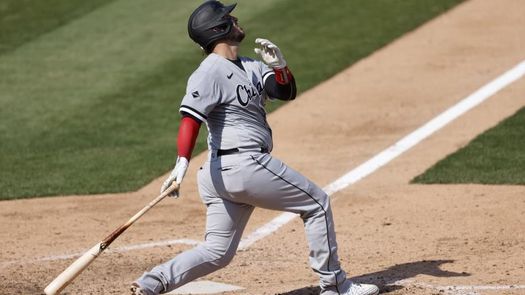 4-3. Grandal pega doble y sella el triunfo de los Medias Blancas