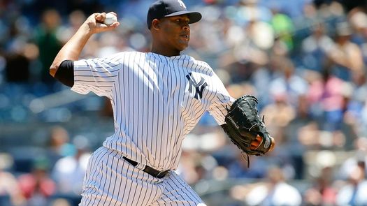 10-2. Nova regresa al Yankee Stadium y derrota a los Filis