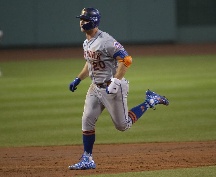 3-0. Alonso pega dos jonrones para los Mets