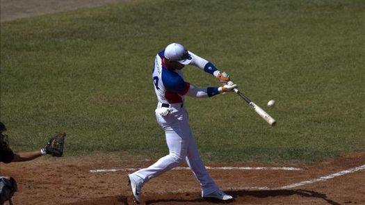 Incierta la participación del cubano Yoan Moncada en Liga Béisbol de P.Rico
