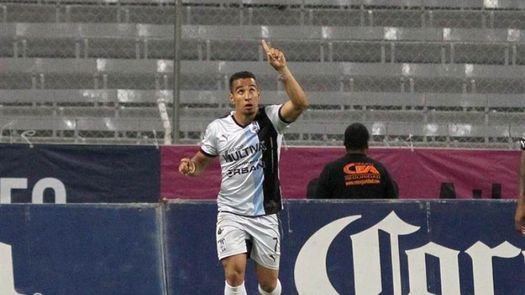 El brasileño Camilo Sanvezzo pone a cantar a los Gallos del fútbol mexicano