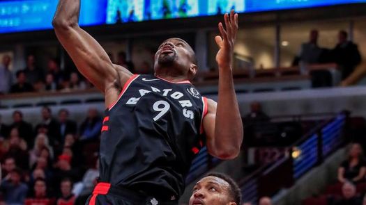 Ibaka entra al libro de marcas de los Raptors; Rubio ayuda al triunfo de los Suns