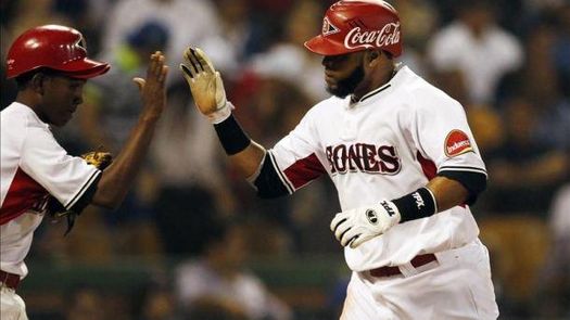 3-2. Santana remolca el triunfo de los Indios