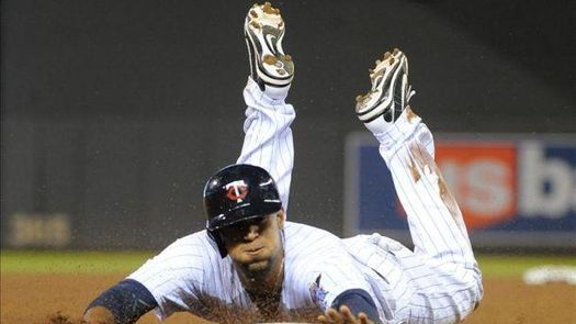 4-3. Hicks remolca el triunfo de los Mellizos