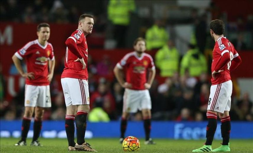Leicester y Tottenham se asientan en Champions y el United se complica la vida