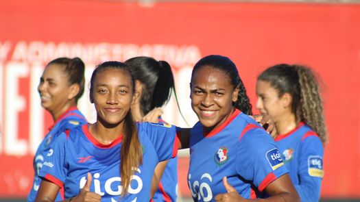 Selección femenina de Panamá ya entrenó en Cali Colombia