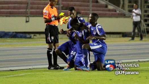 Yoel Bárcenas guió al Árabe Unido a su primer triunfo del Torneo Clausura 2014