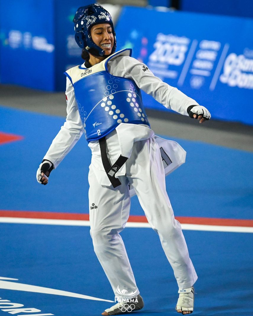 Carolena Carstens y Karoline Castillo logran bronce en TKD