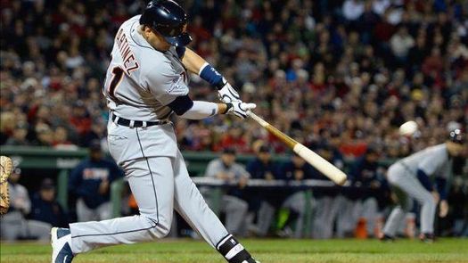 7-6. Martínez jonronea para los Tigres y detiene a los Medias Rojas