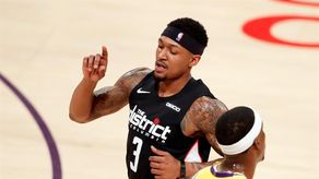 Beal dice sentirse orgulloso de que se hable que lo van a cambiar de equipo