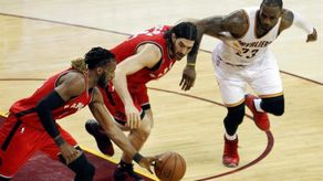 108-89. James e Irving destrozan a la pobre defensa de los Raptors