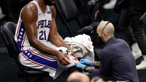 Los Sixers se quedan sin Embiid que sufre un desgarro de menisco en la rodilla derecha