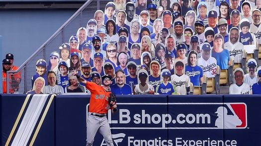 7-4. Tucker y Altuve castigan con jonrones a los Azulejos