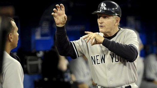 Los Yanquis despiden a sus entrenadores Long y Kelleher