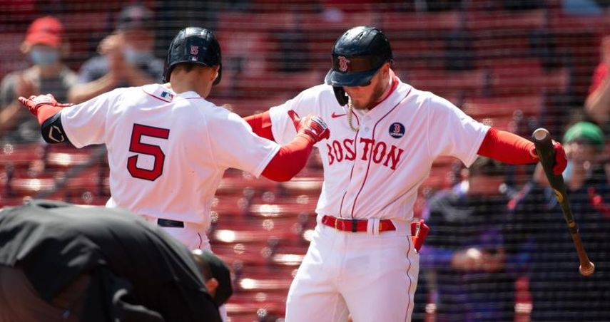 11-4. El puertorriqueño Hernández encabeza la ofensiva arrolladora de los Medias Rojas