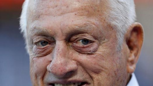 Mejora la situación de salud de Lasorda