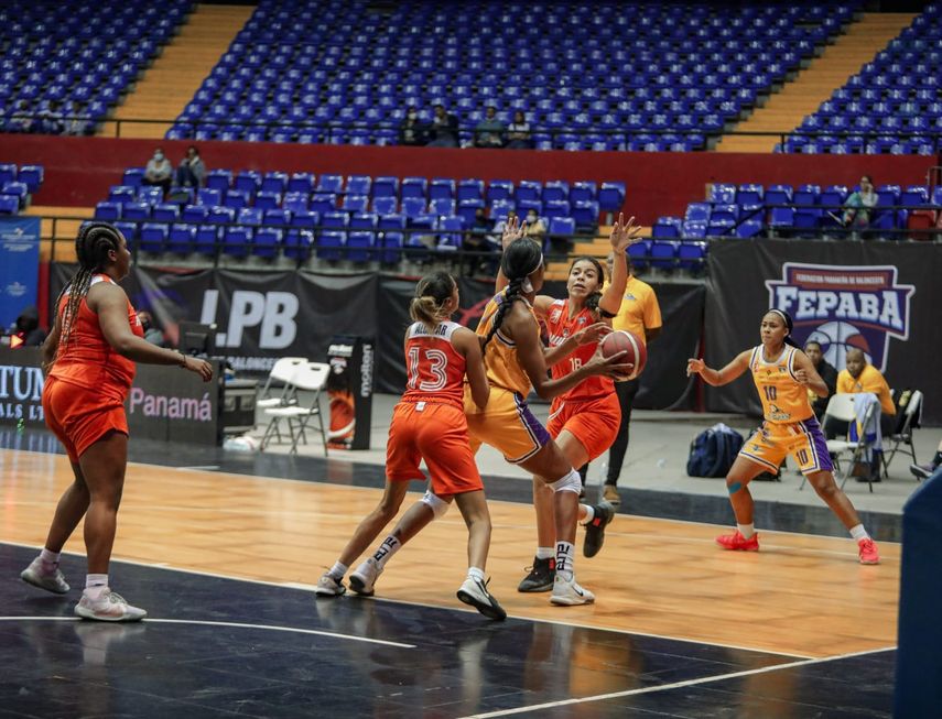 La-U Girls pasan a semifinales de la LPBF