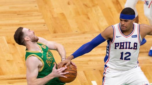 107-106: Tobias Harris fulmina la imbatibilidad de los Lakers a domicilio