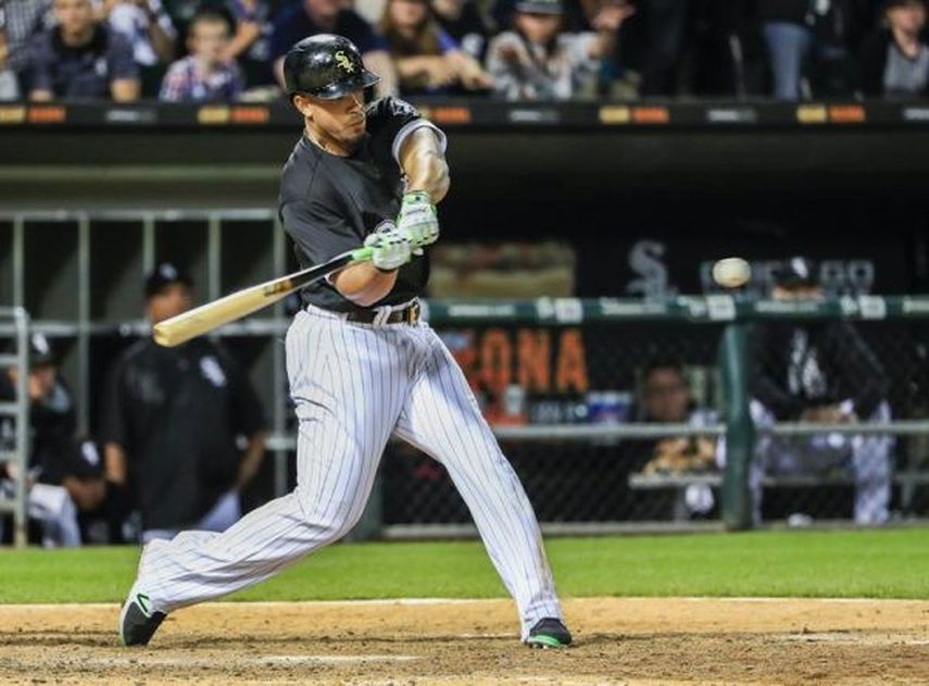 3-6. Abreu manda la pelota a la calle para los Medias Blancas