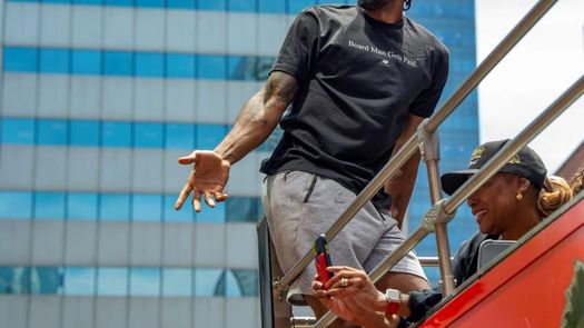 Lakers-Clippers y Warrior-Rockets se enfrentarán en Navidad