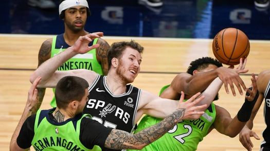 LaMelo Ball, Doncic y las bajas por covid-19, protagonistas