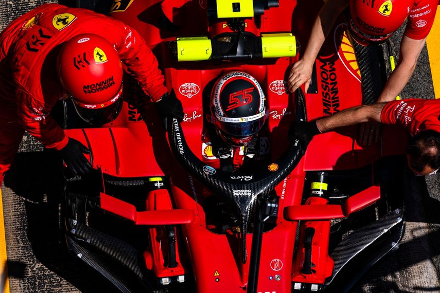 Sainz cambia motor y arrancará desde el fondo de la parrilla en Estambul