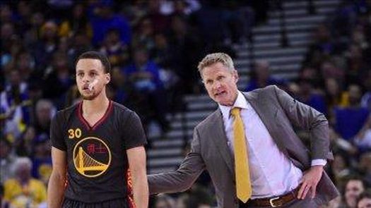 106-91. Curry amplía la racha triunfal de los líderes Warriors