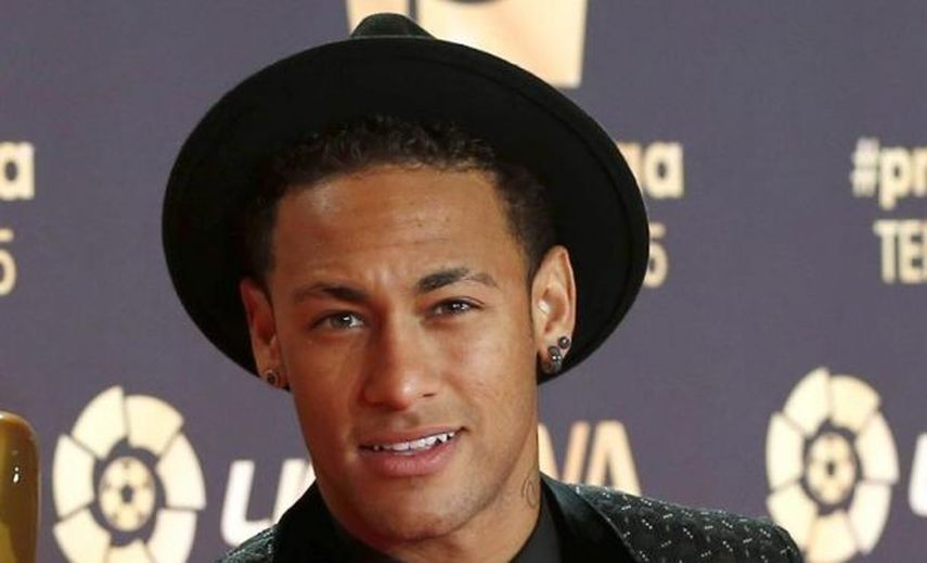Neymar iniciará su carrera musical el miércoles con la publicación de una canción