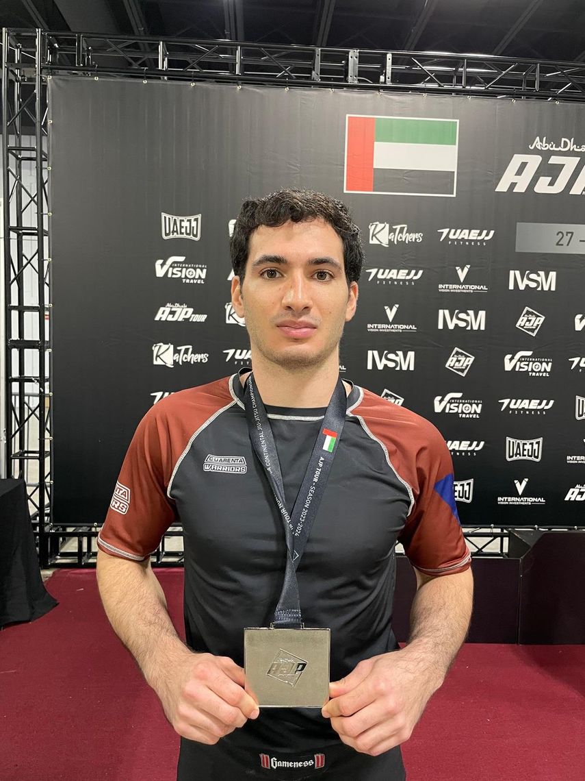 Calviño tras conquistar el segundo lugar en la categoría cinturón marrón 69 kg del North America Continental Jiu-jitsu Championship.