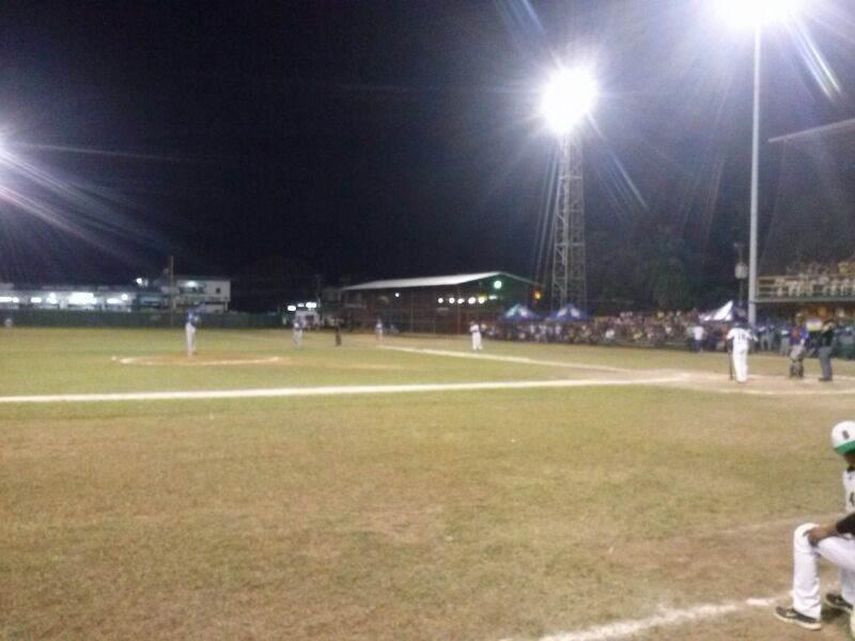 Colón se mantiene en el liderato tras superar a Bocas del Toro