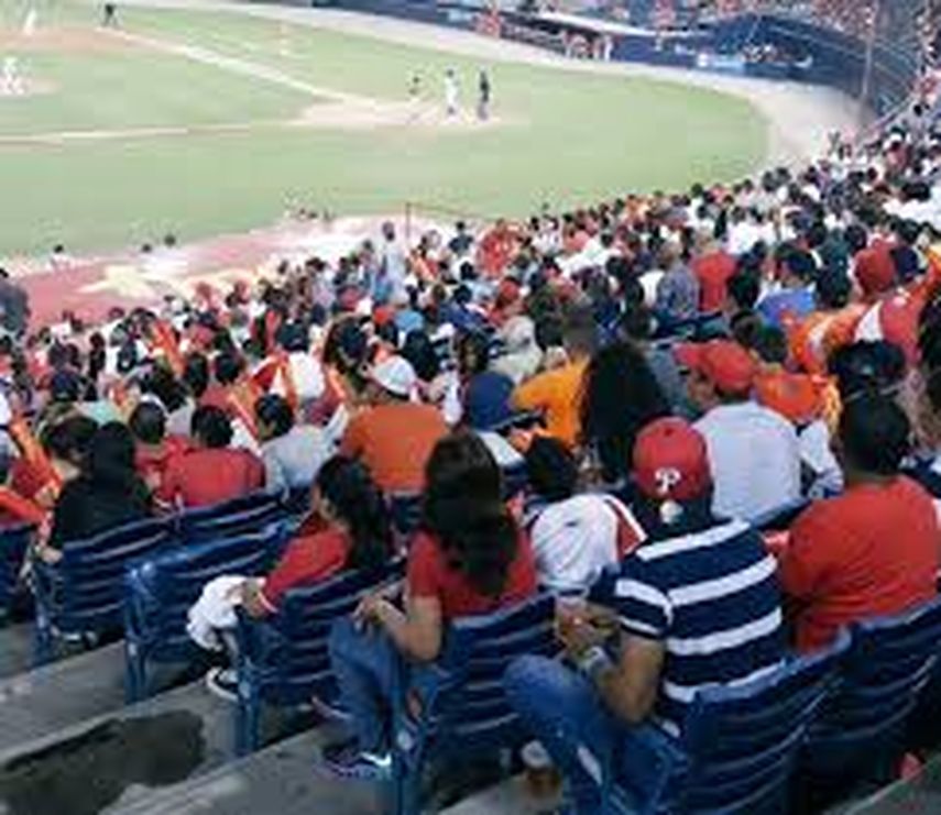 FEDEBEIS Entren que caben 100% para el Béisbol Mayor en Octubre