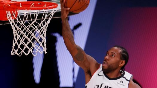 126-111. Leonard conduce el triunfo de los Clippers ante unos Mavericks sin química