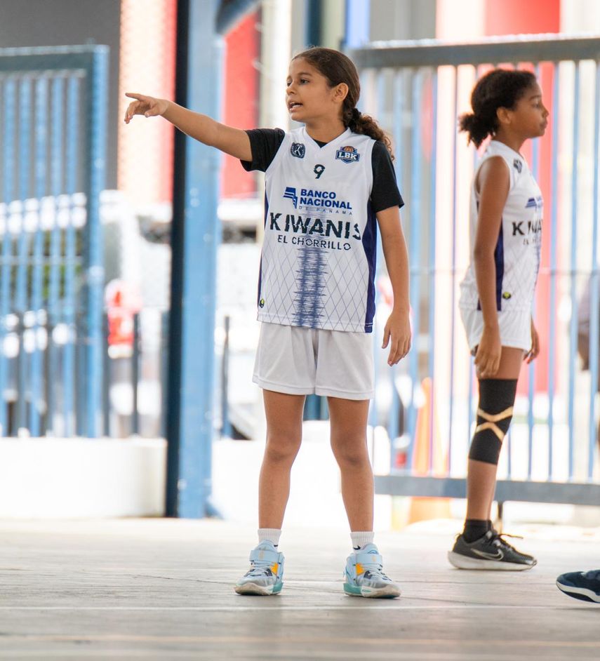 Kiwanis El Chorrillo elimina al favorito Enrico Fermi en tiempo extra y mantiene vivo el sueño de repetir el título.