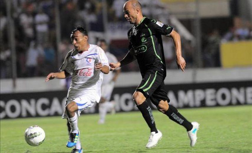 El delantero Carlos Ochoa reconoce molestia por el mal paso del Veracruz