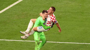 Croacia pasó a cuartos con Livakovic de figura