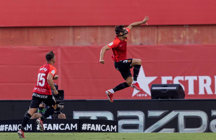 El Mallorca se adelanta con un gol de Brian Oliván