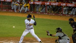 8-5. Ante los Astros, Marmolejos sella el triunfo y acerca a los Marineros al comodín