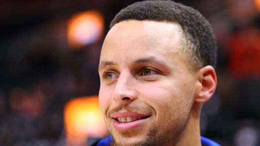 114-119. Curry se exhibe ante Doncic con 48 puntos y 11 triples