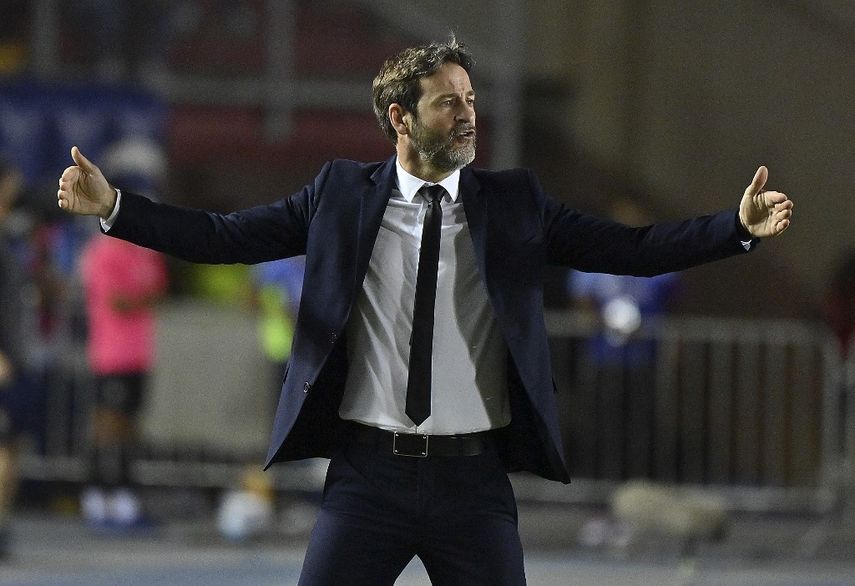 Christiansen suma 10 triunfos