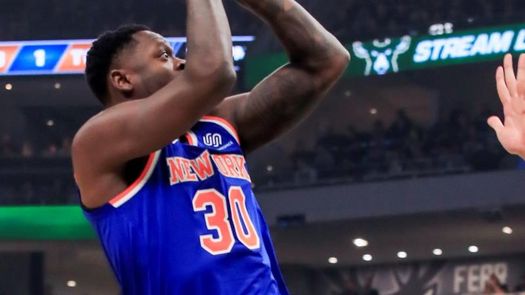 86-95. Randle logra un triple-doble en la victoria de los Knicks ante Cavaliers