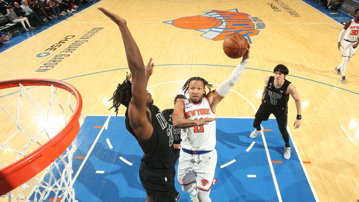 Knicks vencen a Nets en Batalla de los Distritos