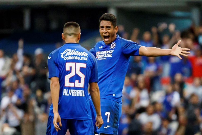4-0. El Cruz Azul atropella a los Pumas UNAM y pone un pie en la final