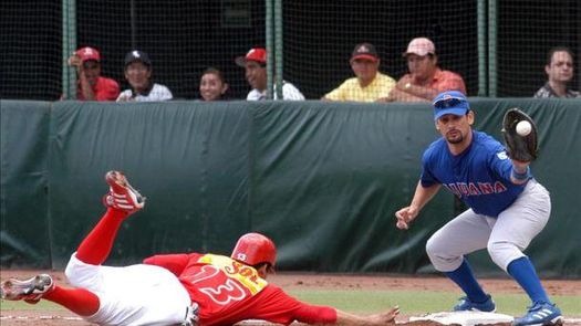 Dominicano Arias enfrentará a mexicano Meza en tercer juego de la serie final