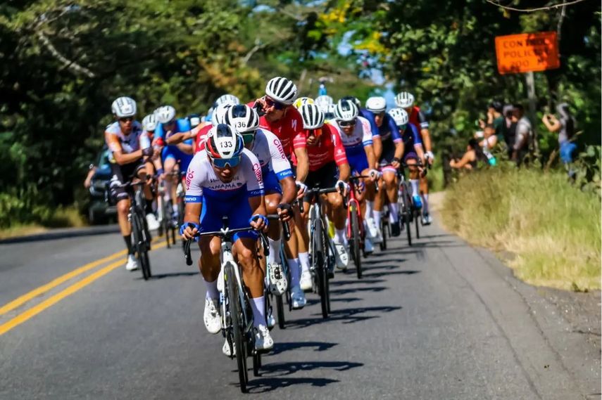 Franklin Archibold lidera la Vuelta a Costa Rica