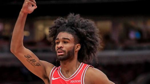 109-107. El novato Coby White decide el triunfo de los Bulls ante los Mavericks