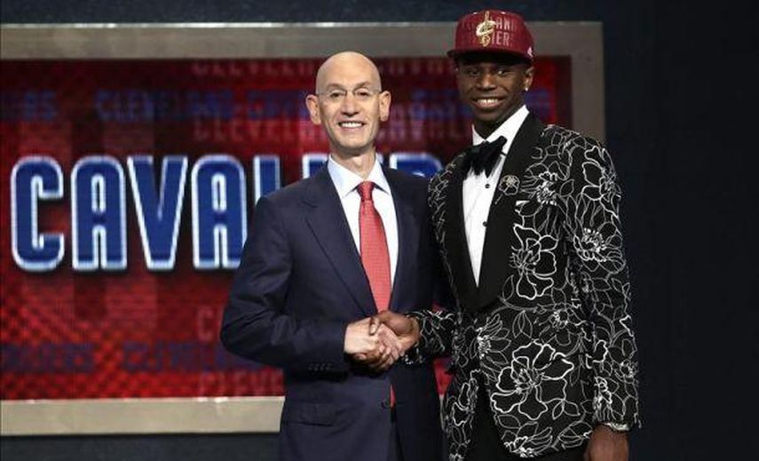 Los Cavaliers eligen a Wiggins como número 1 y los Bucks a Parker como número 2